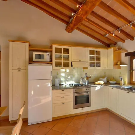 I Cipressi * 卡斯德尔诺沃贝拉登卡